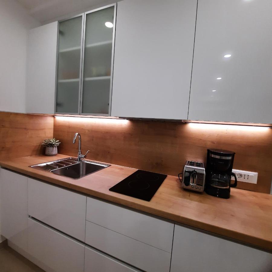 Apartmani Dorijana 브르사르 외부 사진