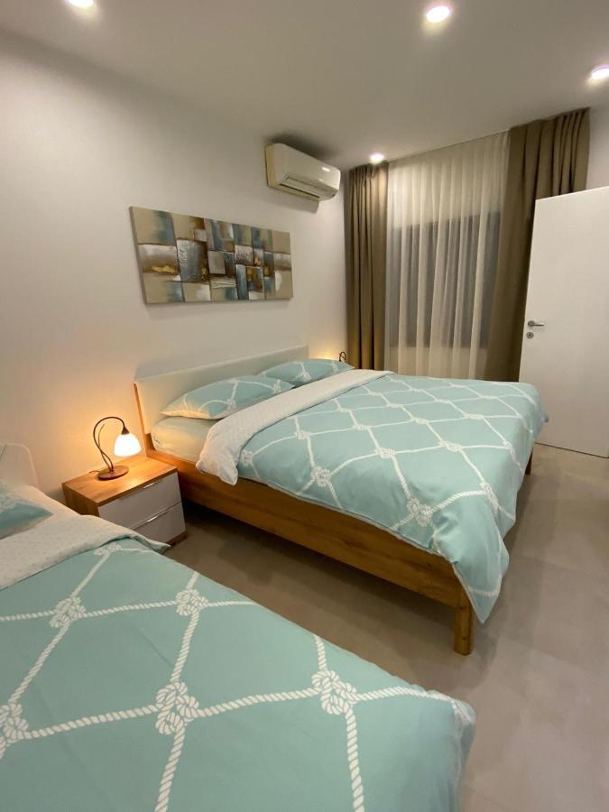 Apartmani Dorijana 브르사르 외부 사진